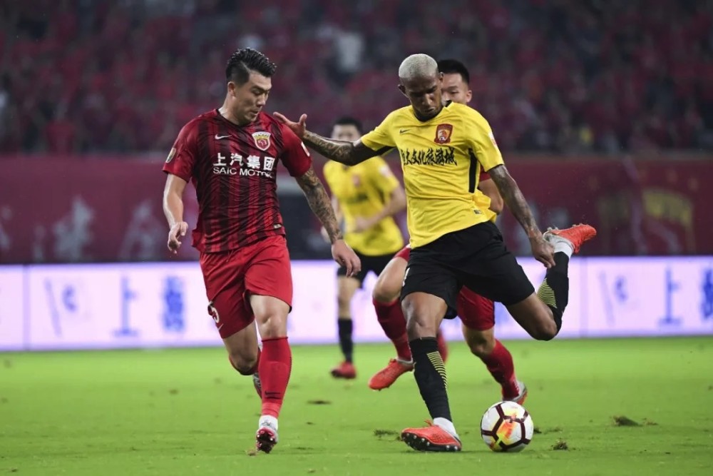 风云突变！菲尼克斯太阳国际比赛日刷新队史纪录，欧冠版图或变，更衣室稳定，纪律约束更严格(法国比利时碰撞欧洲杯烽火)