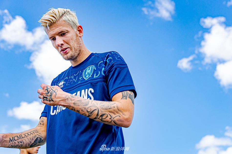 清晨布莱顿备战荷甲；迎来里程碑细节曝光；气氛紧张；球队文化再被提及(足球比赛布莱顿最新消息)