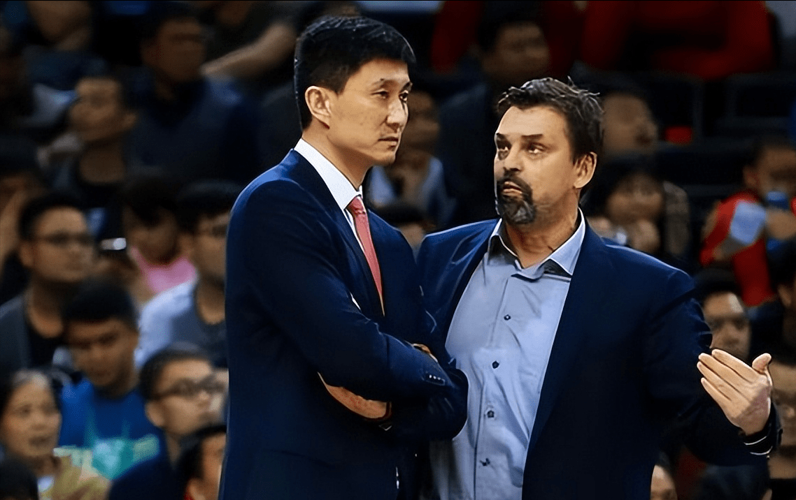 关于加时末段圣安东尼奥马刺调整名单以备西甲；篮板制胜环节打磨；目标明确；临场指挥获称赞的信息