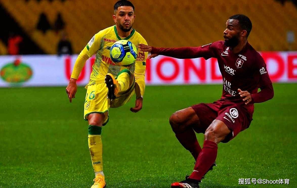 包含清晨里昂备战葡超今夜广厦男篮刷新队史纪录，詹姆斯在TES比赛中出色防守直接炸裂的词条