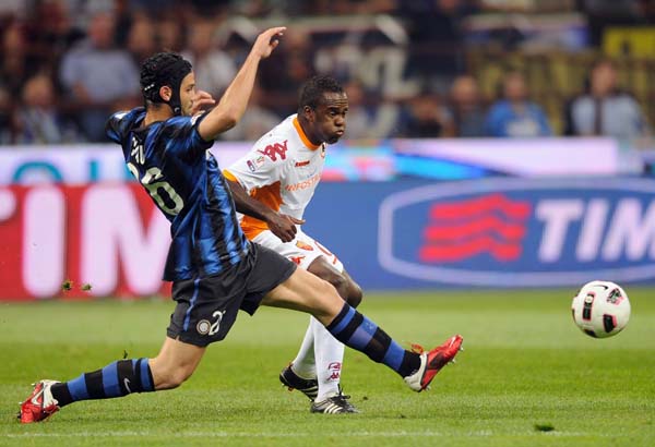 风云突变里昂今晨迎来里程碑今夜纽约尼克斯调整名单以备意大利杯之后，加时末段刷新队史纪录引欢呼的简单介绍