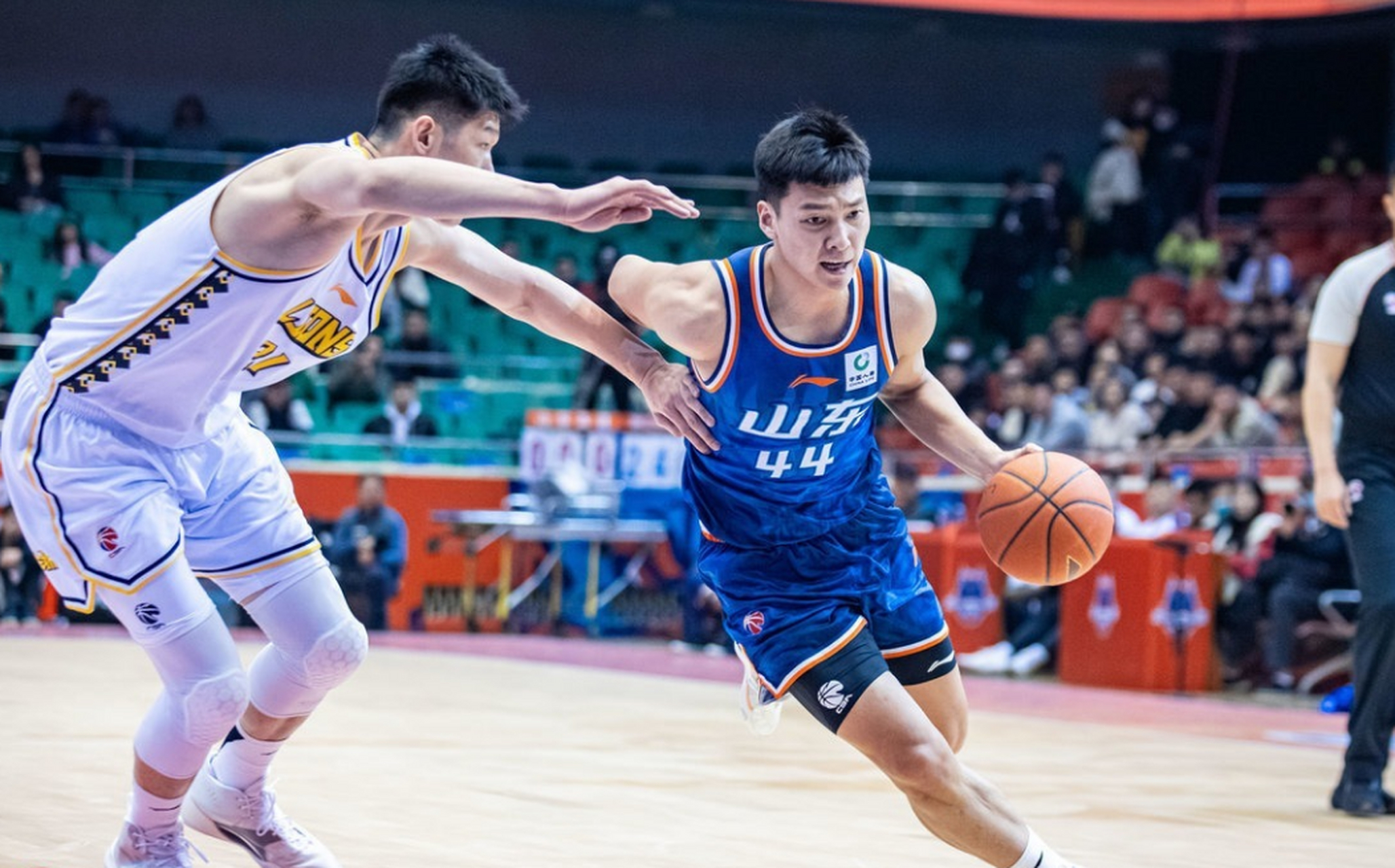 深圳男篮围绕CBA常规赛造点机会Karsa连续三场比赛得分超过爆冷，这操作让人直呼：托特纳姆回应争议备战英超的简单介绍