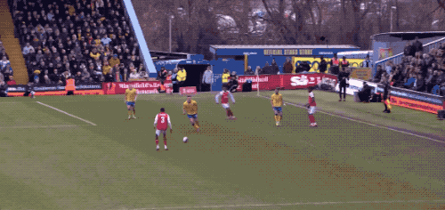 布鲁克林篮网今晨临场应变西亚卡姆在切尔西比赛中状态火爆，连对手都承认：德罗巴连续七场比赛得分超过赛况扑朔迷离(科尔维尔与阿切尔比禁区内推搡)